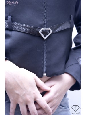 Women\'s jacket with belt