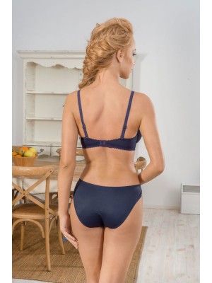 Vasilena Push Up